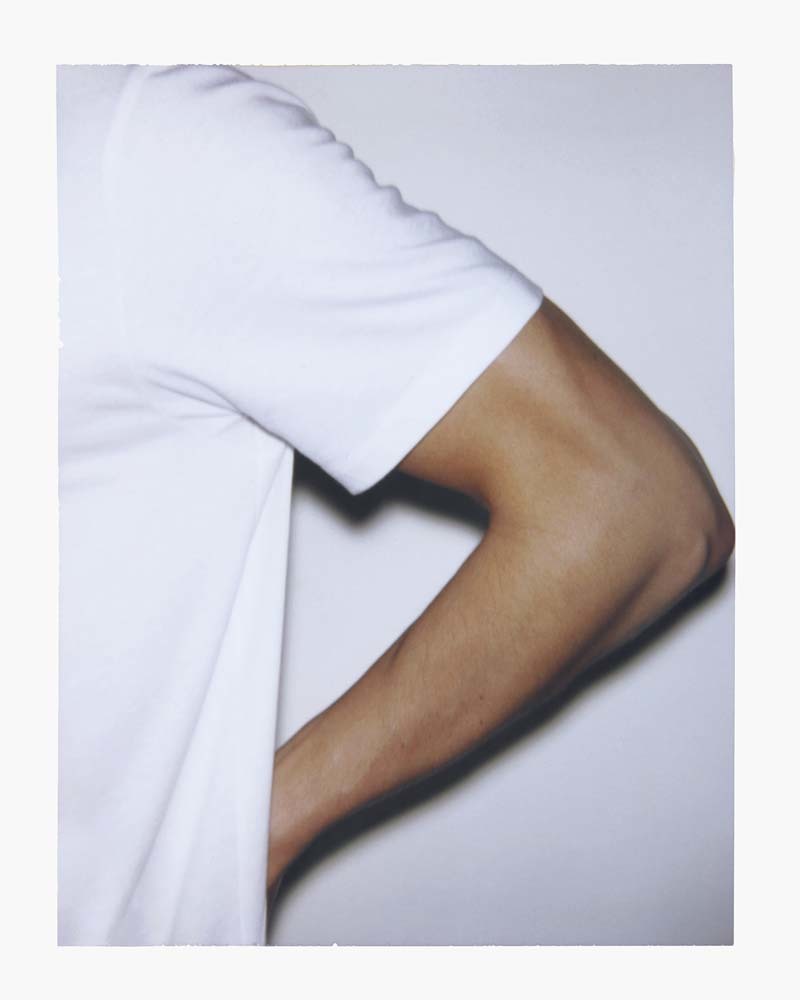 CALVIN%20KLEIN%20UNDERWEAR%20S/S%20Crewneck%2C%20Printed%20Artwork%3A%20Andy%20Warhol%2C%20Torso%2C%201977%20%A9/%AE/%u2122%20The%20Andy%20Warhol%20Foundation%20for%20the%20Visual%20Arts%2C%20Inc.