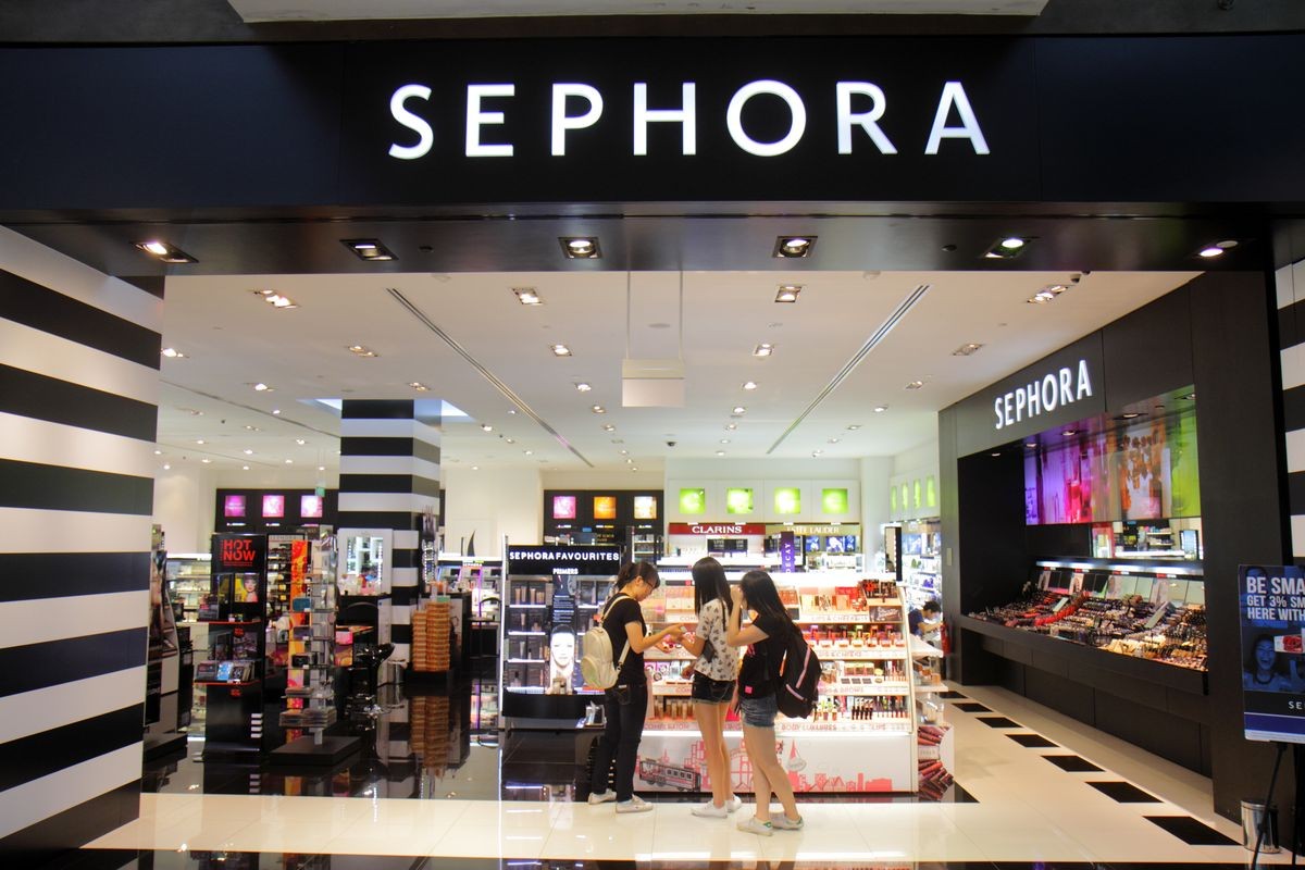 Магазины Sephora откроются в России