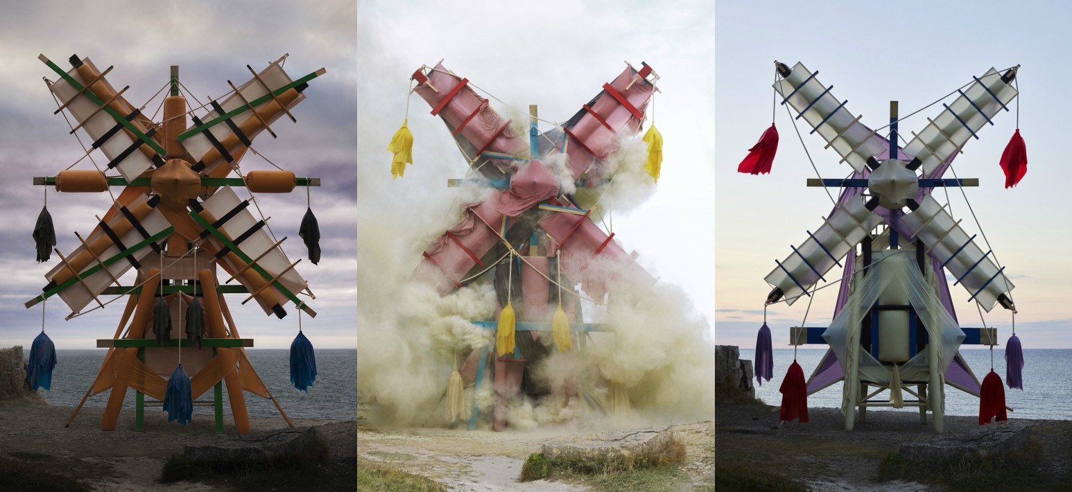 Craig Green сделали для новой кампании гигантские ветряные мельницы