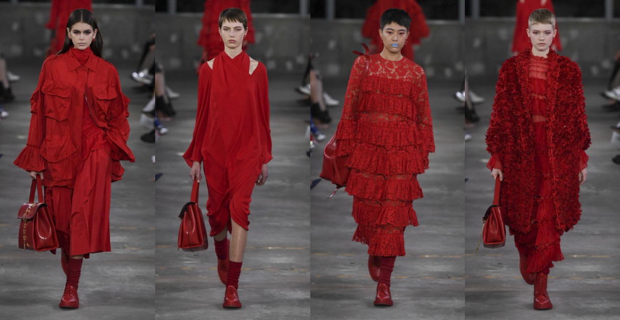 Плеяда красных платьев на показе Valentino