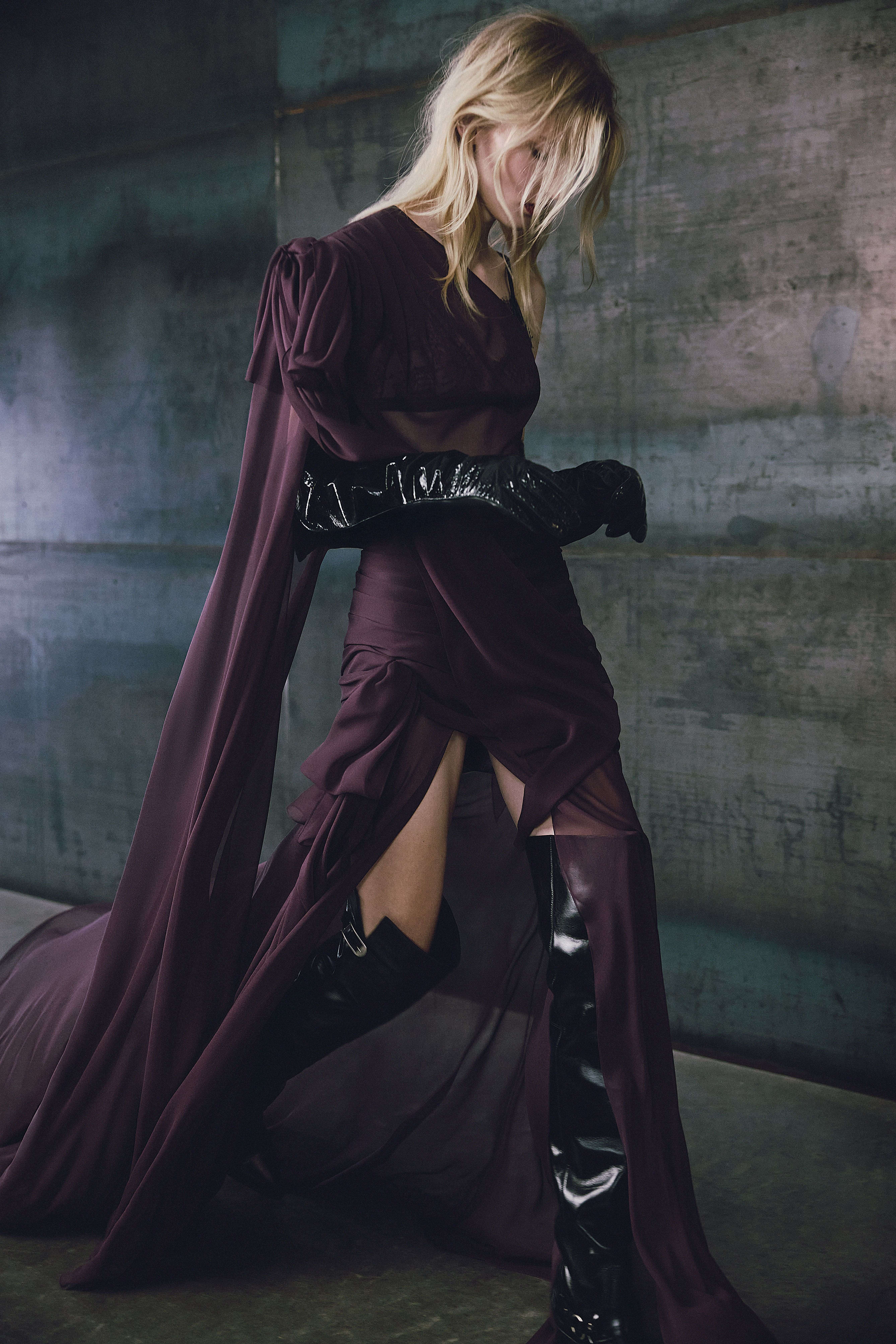 YANA 23 SEP 2025 1041