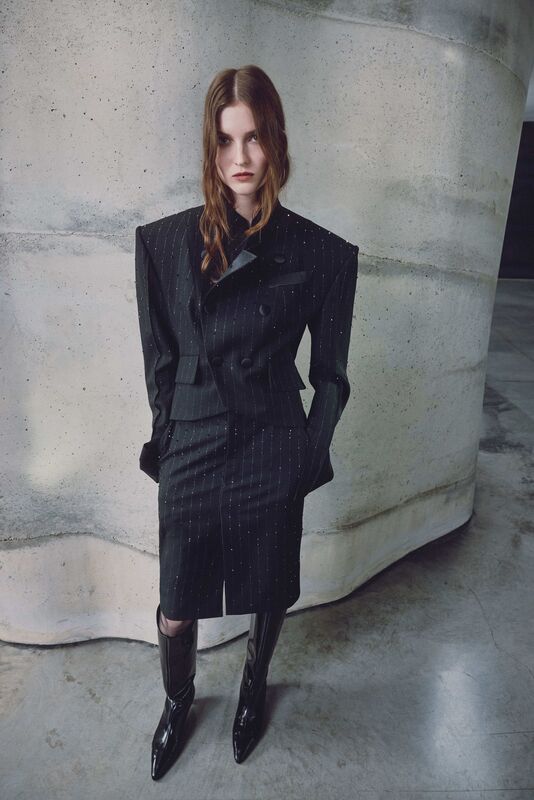 YANA 24 SEP 2025 1546