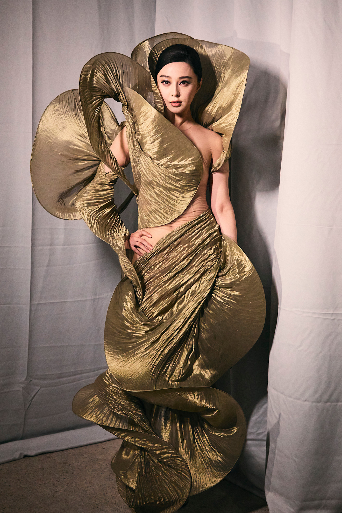 Van Herpen HC cel PO F24 006