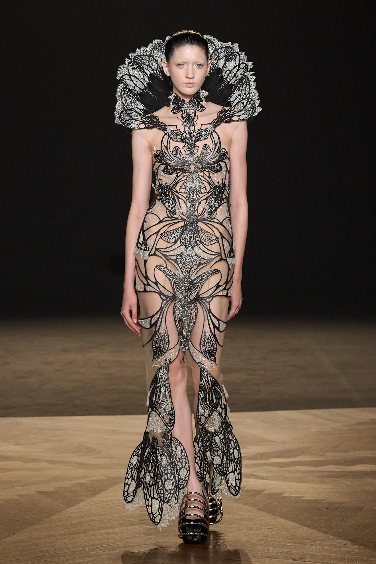 Van Herpen HC F25 008b