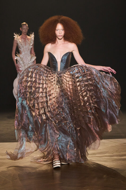 Van Herpen HC F25 004