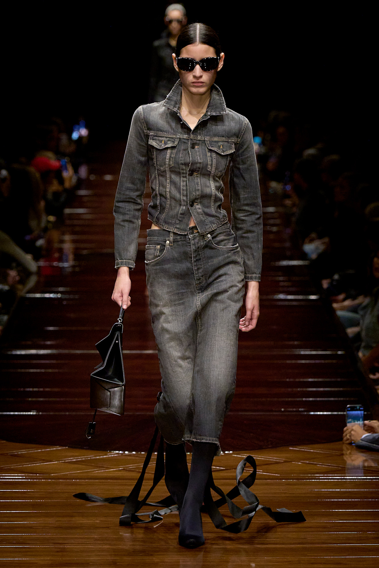 Balenciaga S25 014