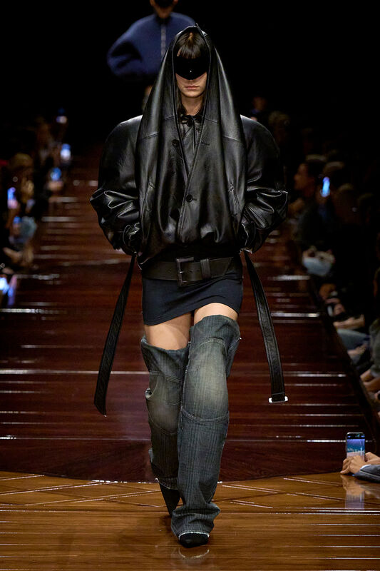 Balenciaga S25 020