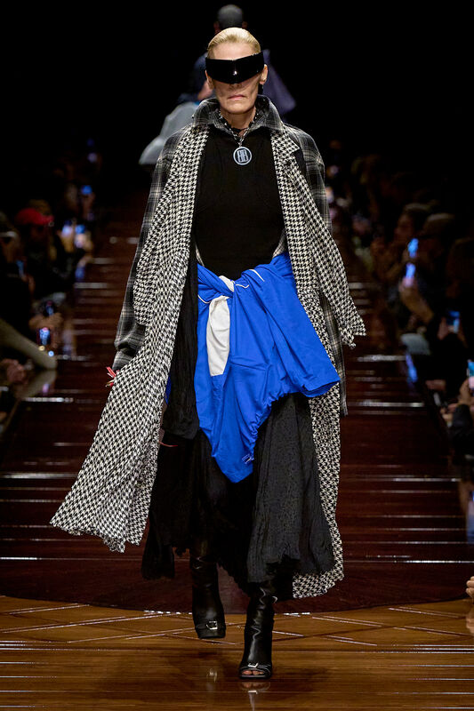 Balenciaga S25 038