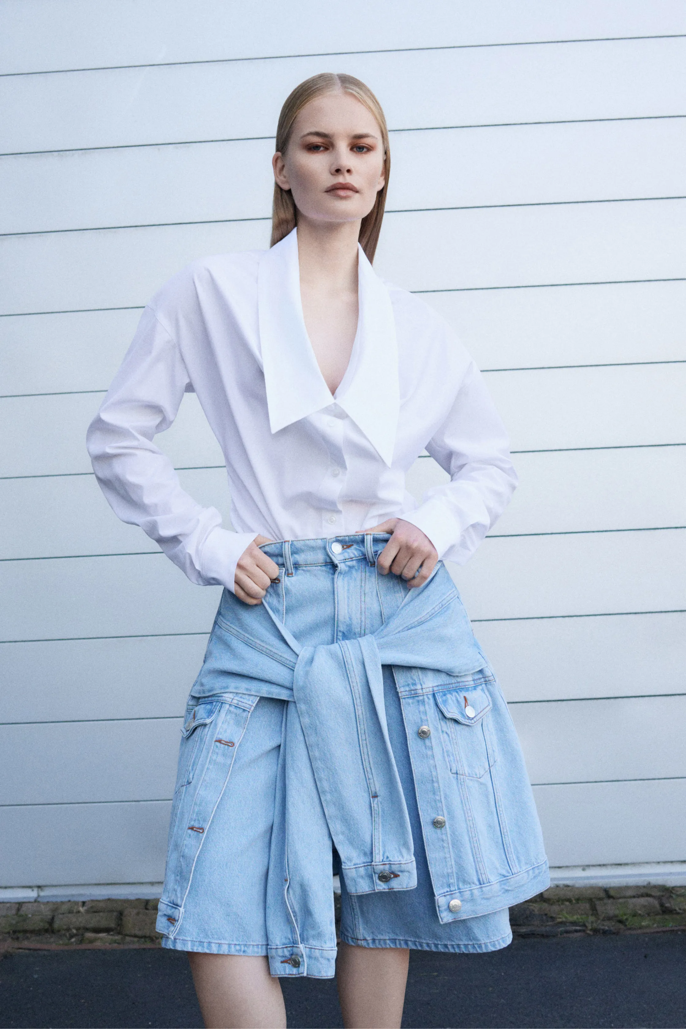 00017-viktor-and-rolf-spring-2026-ready-to-wear-credit-brand