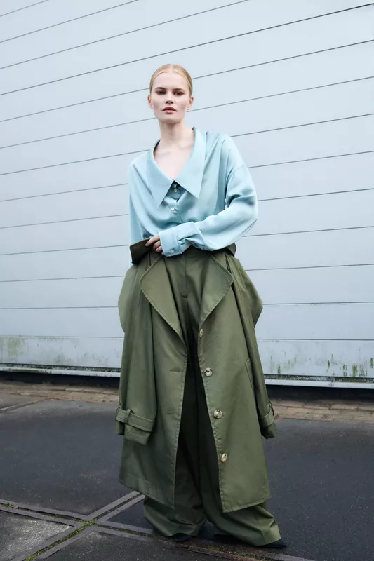 00008-viktor-and-rolf-spring-2026-ready-to-wear-credit-brand