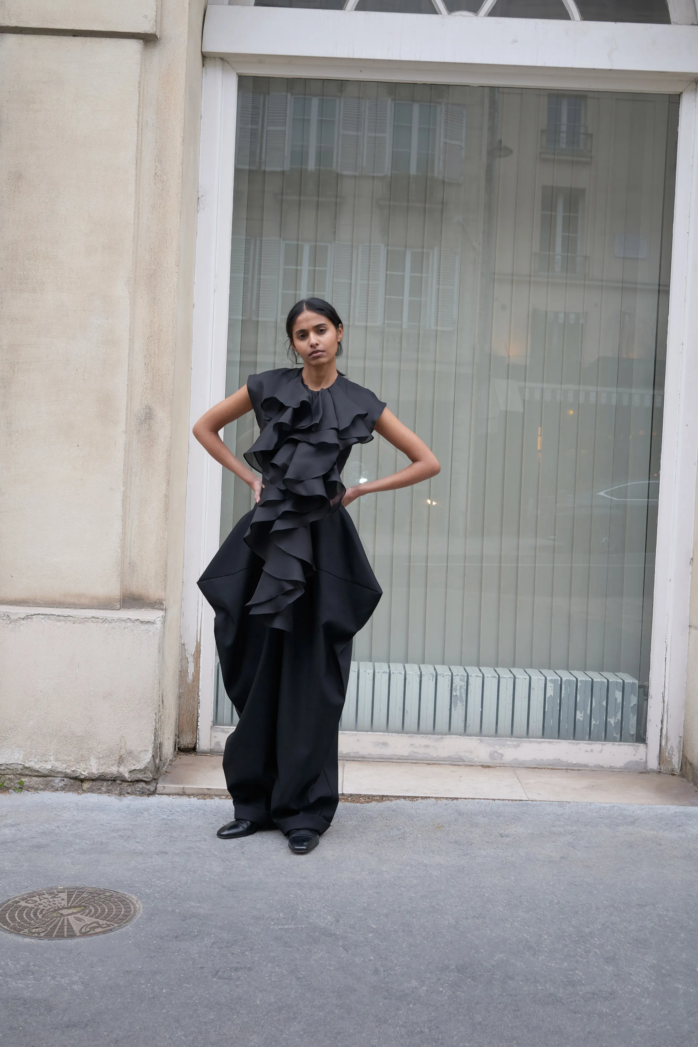 00015-viktor-and-rolf-fall-2025-ready-to-wear-credit-alessandro-furchino-capria-brand