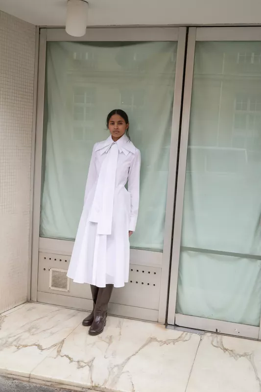 00010-viktor-and-rolf-fall-2025-ready-to-wear-credit-alessandro-furchino-capria-brand