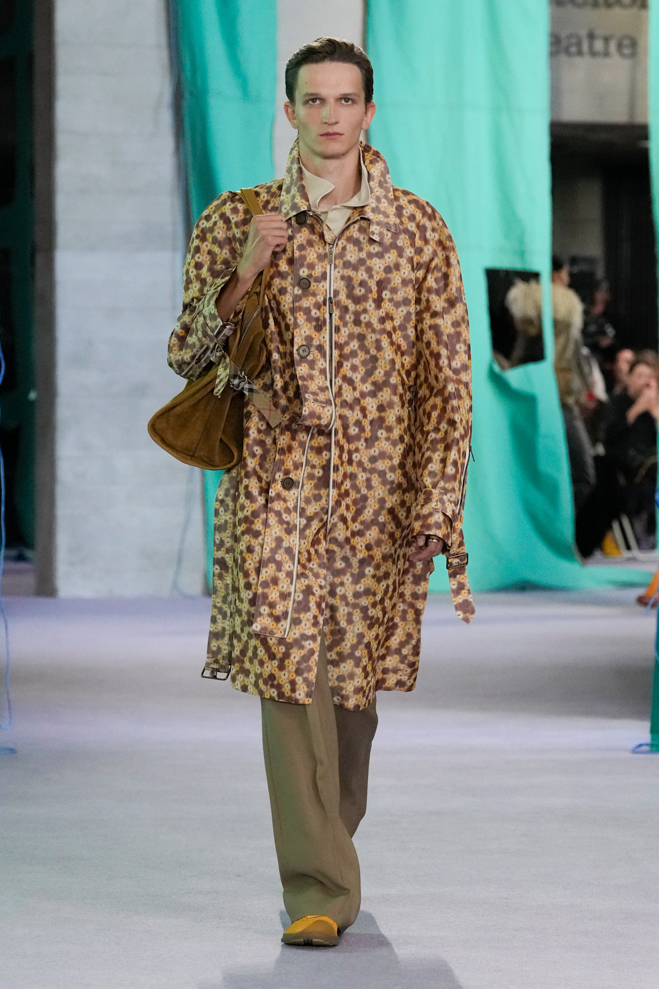 Burberry S25 037