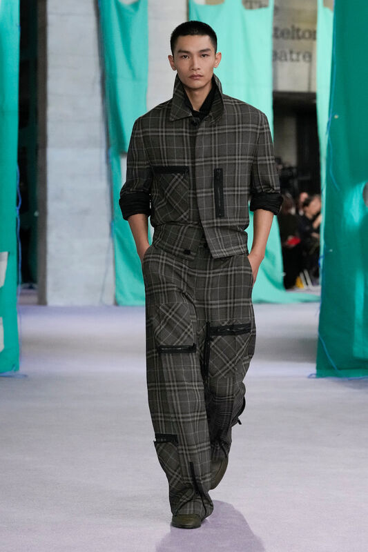 Burberry S25 006