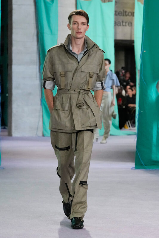 Burberry S25 034