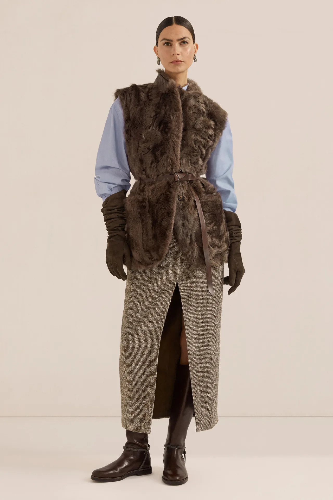 00035-brunello-cucinelli-fall-2025-ready-to-wear-credit-brand_5_11zon