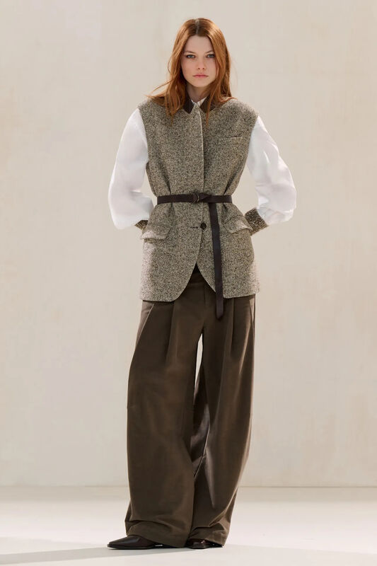 00003-brunello-cucinelli-fall-2025-ready-to-wear-credit-brand_34_11zon