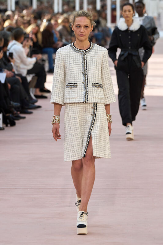 Chanel S25 004