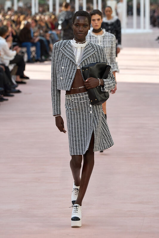 Chanel S25 006