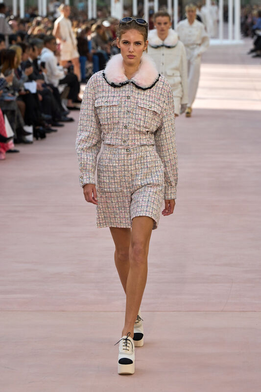 Chanel S25 011