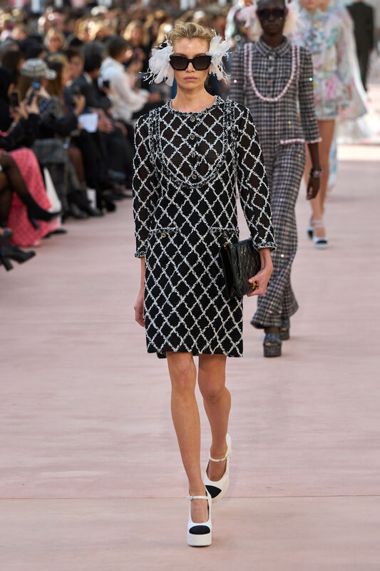 Chanel S25 049