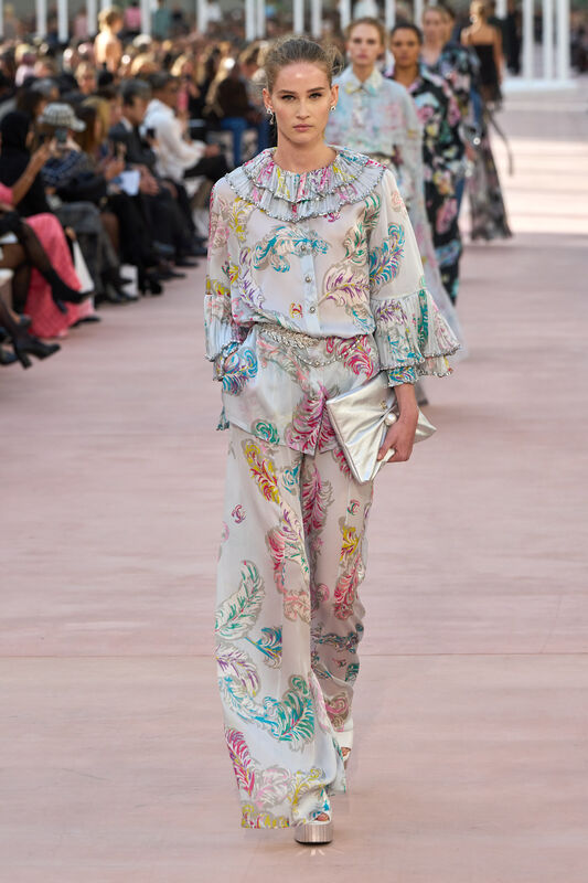 Chanel S25 052