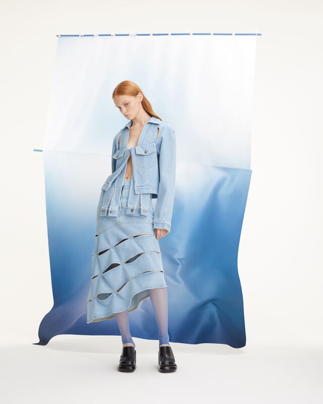 Red_September_1091_1_fin_sRGB