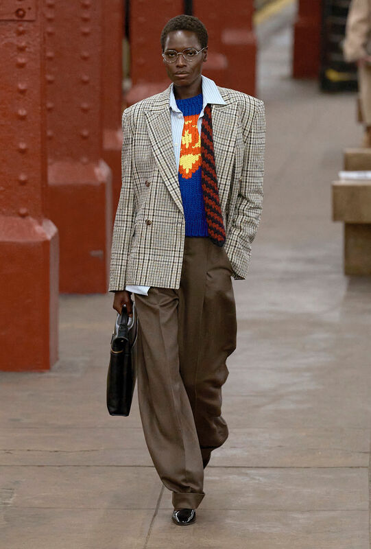 Chanel PreFall PO F26 035