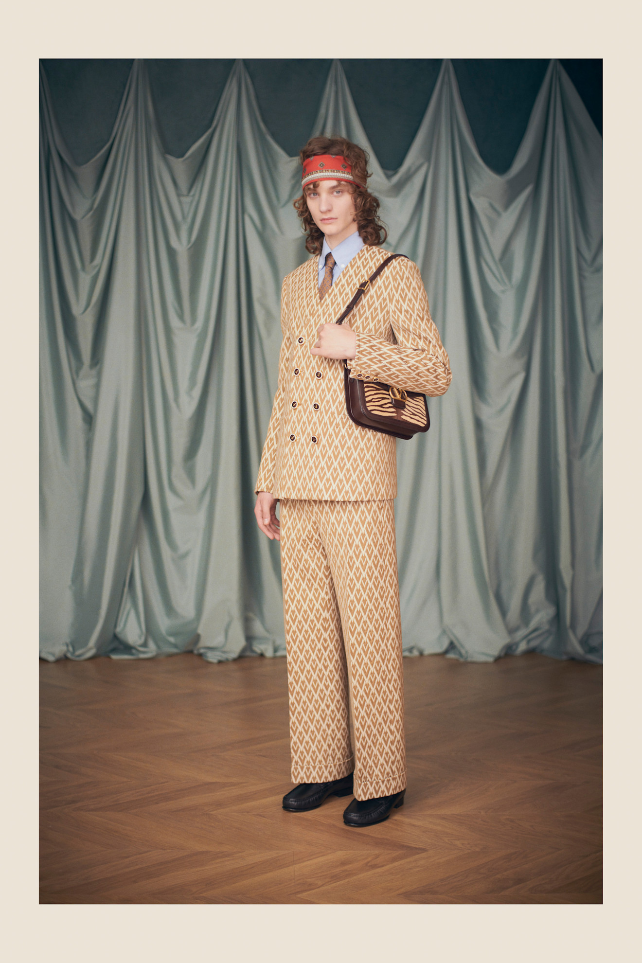 Valentino Resort PO S25 071