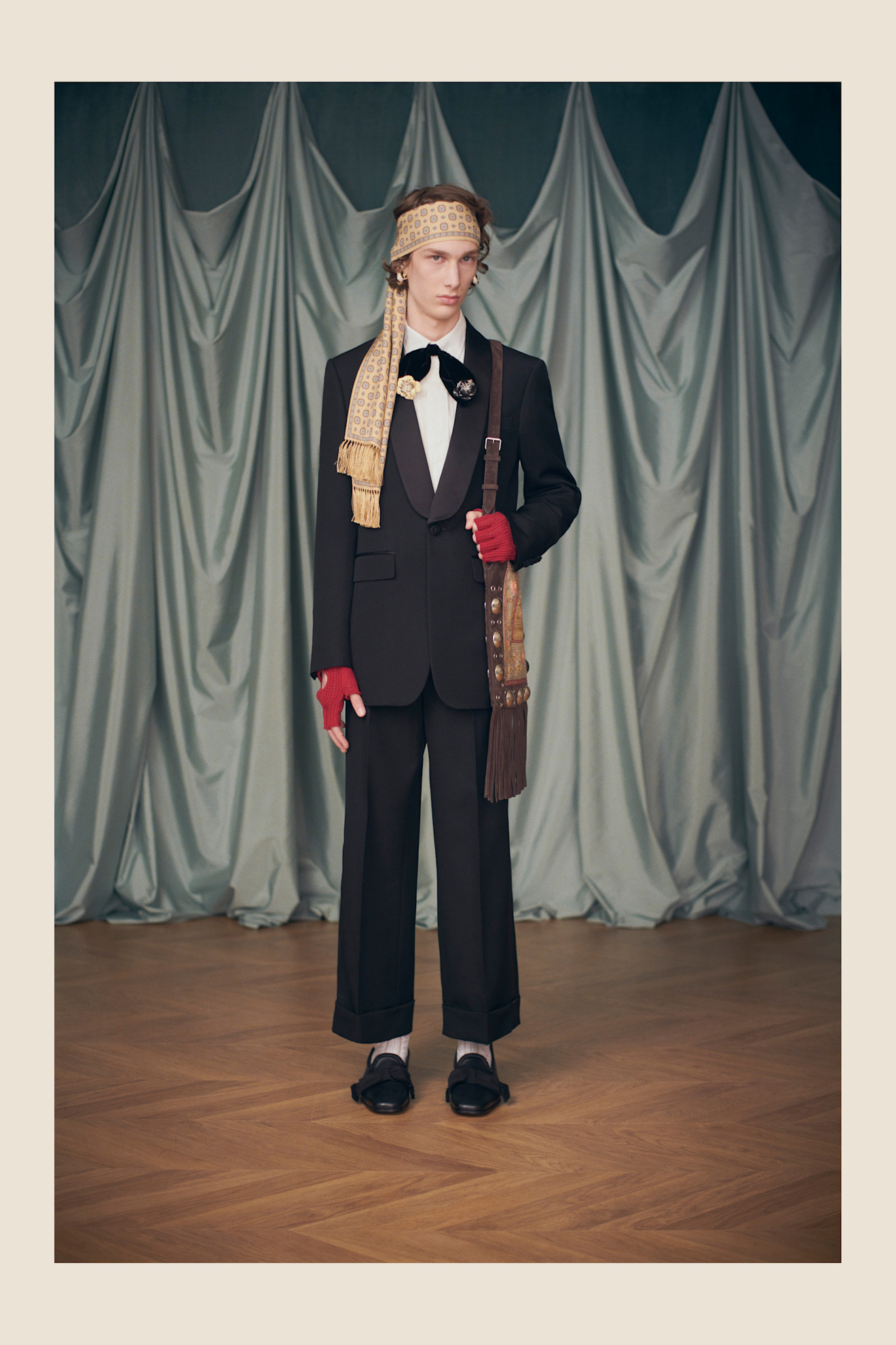 Valentino Resort PO S25 086