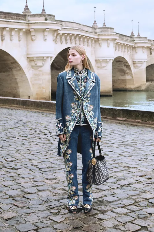 00008-christian-dior-pre-fall-2026-credit-brand