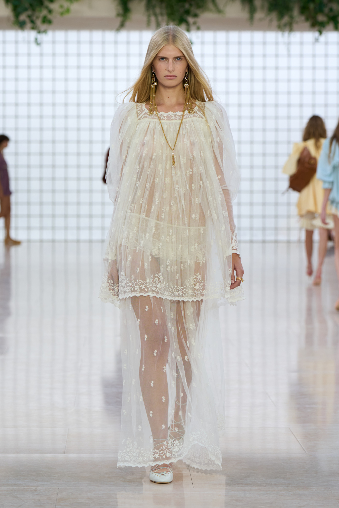 Chloe S25 024