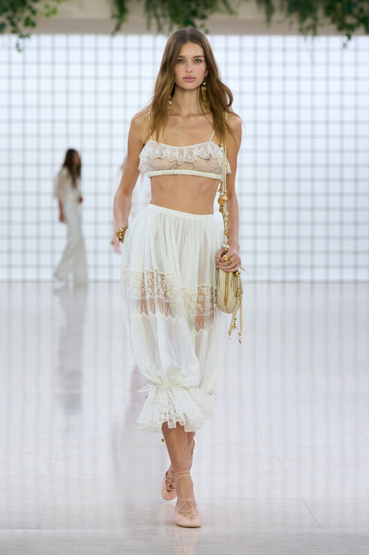 Chloe S25 003