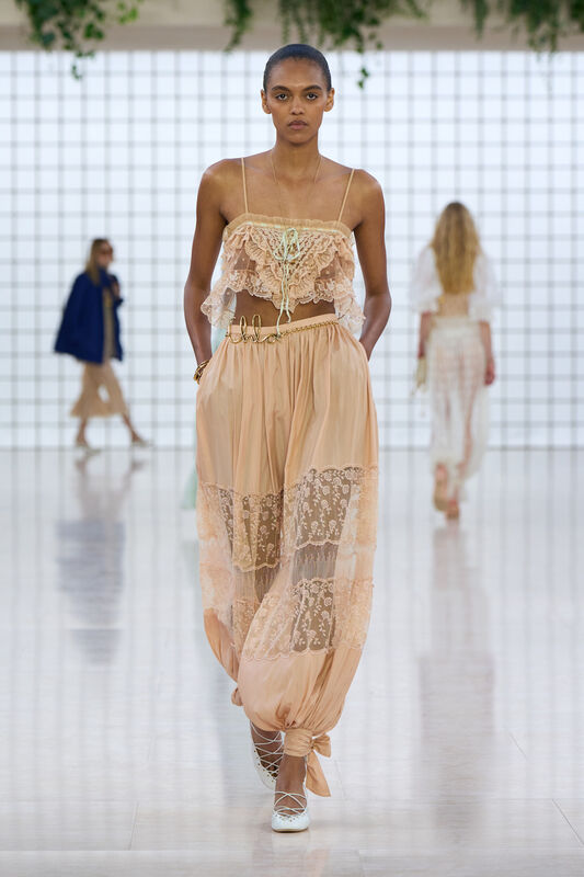 Chloe S25 009