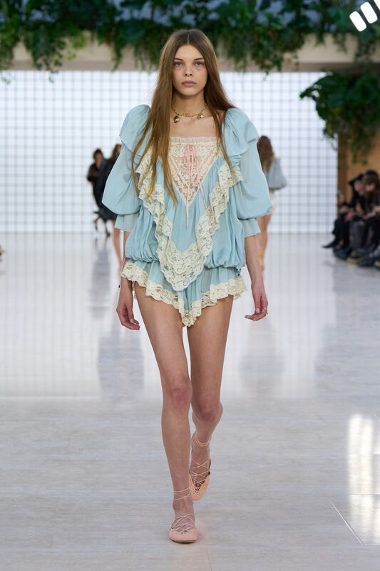 Chloe S25 016