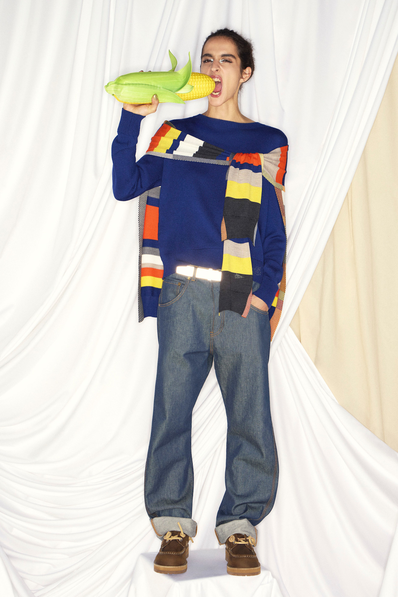 Moschino PreFall PO F26 026