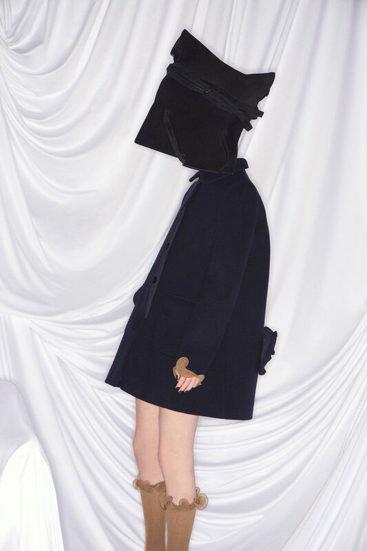 Moschino PreFall PO F26 005