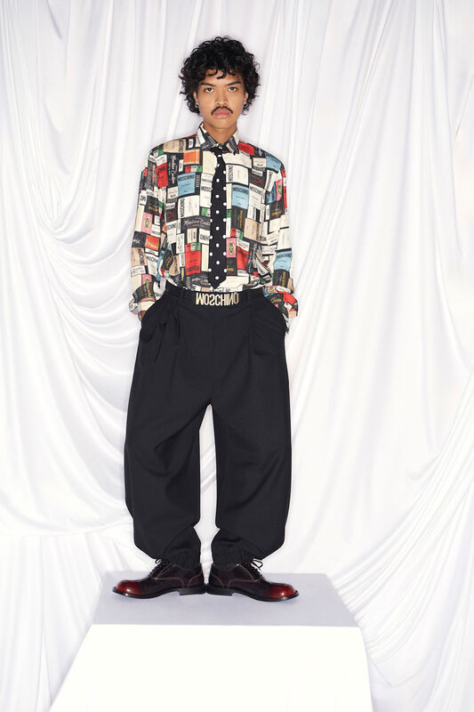 Moschino PreFall PO F26 018