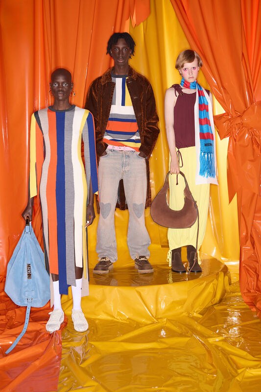 Moschino PreFall PO F26 024