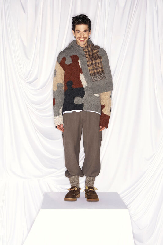 Moschino PreFall PO F26 042