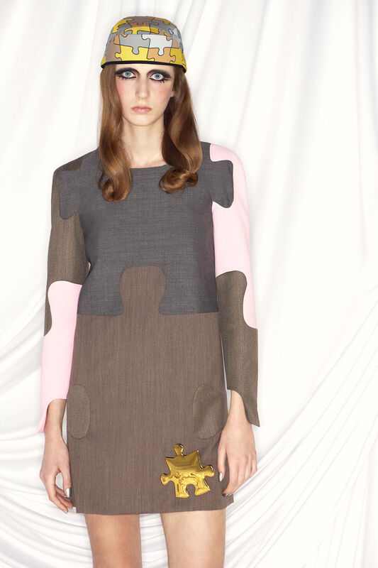 Moschino PreFall PO F26 043