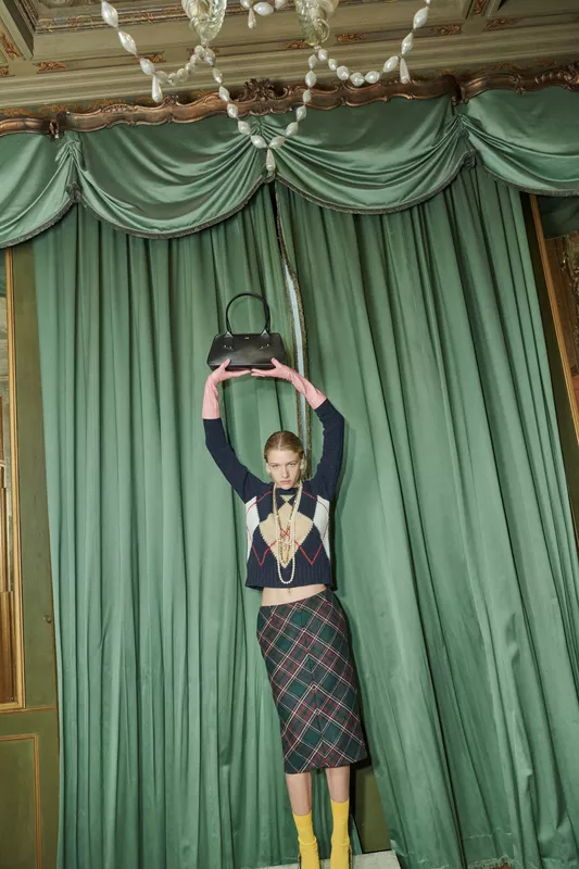 00023-no-21-fall-2026-menswear-credit-brand