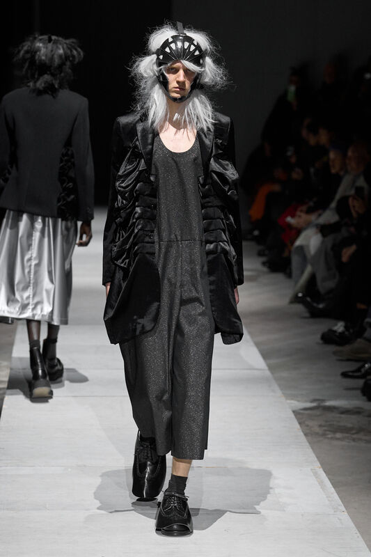 Comme Des Garcons m F26 004