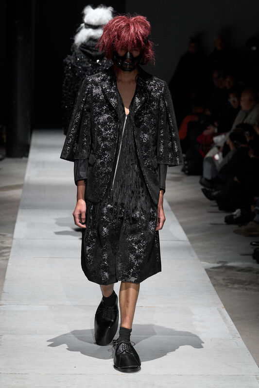 Comme Des Garcons m F26 034