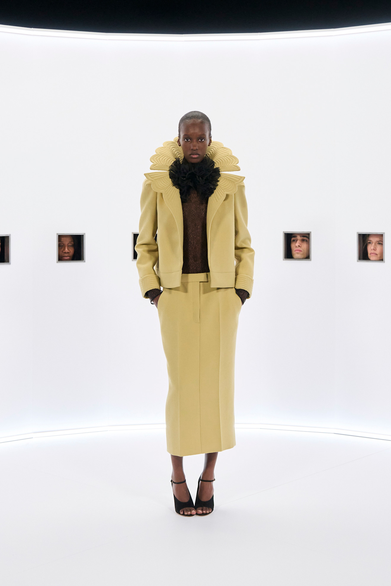 Valentino HC PO S26 016