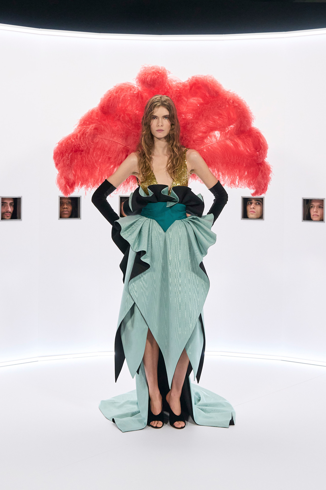 Valentino HC PO S26 017