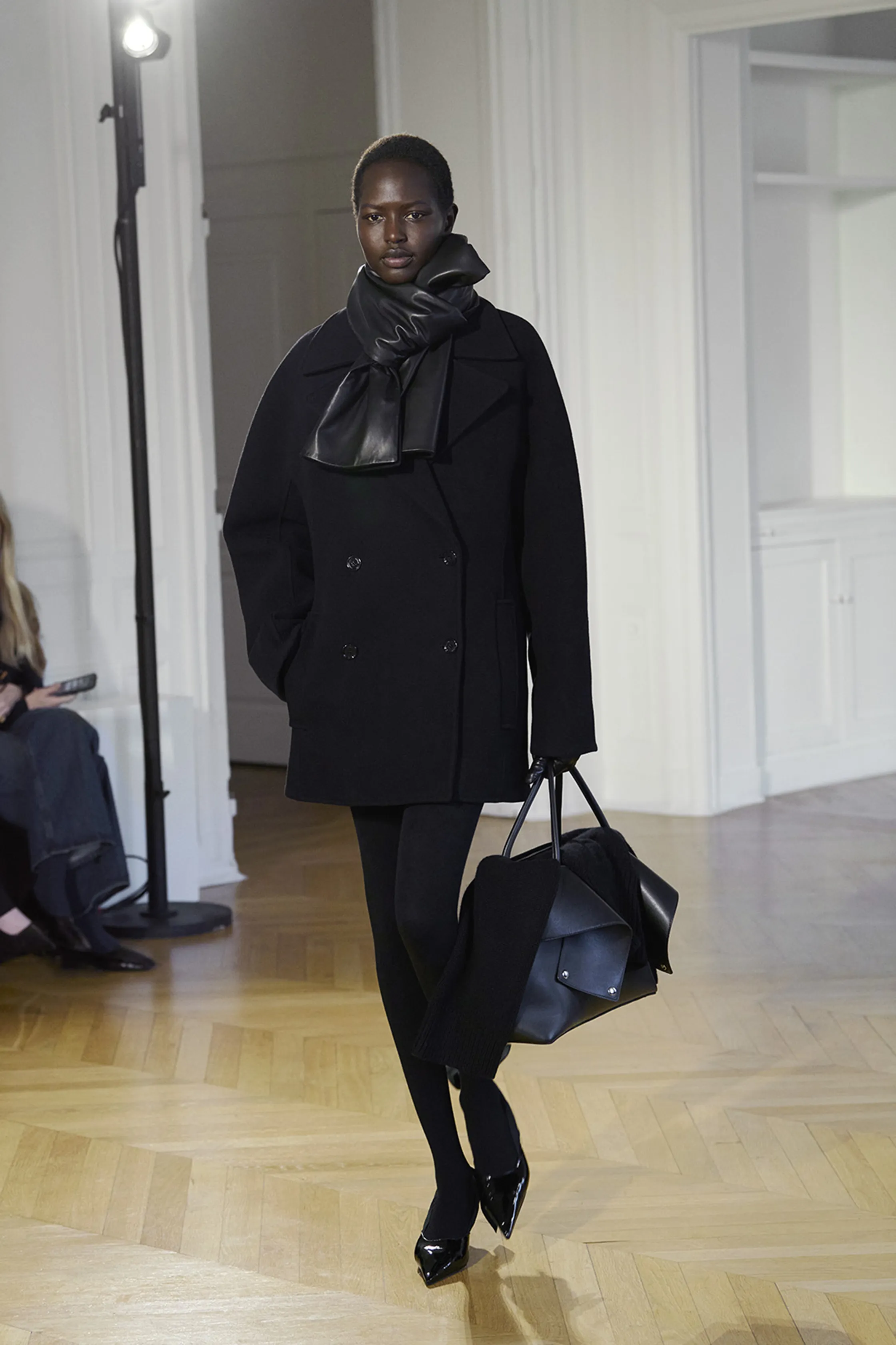 00001-toteme-fall-2026-ready-to-wear-credit-brand