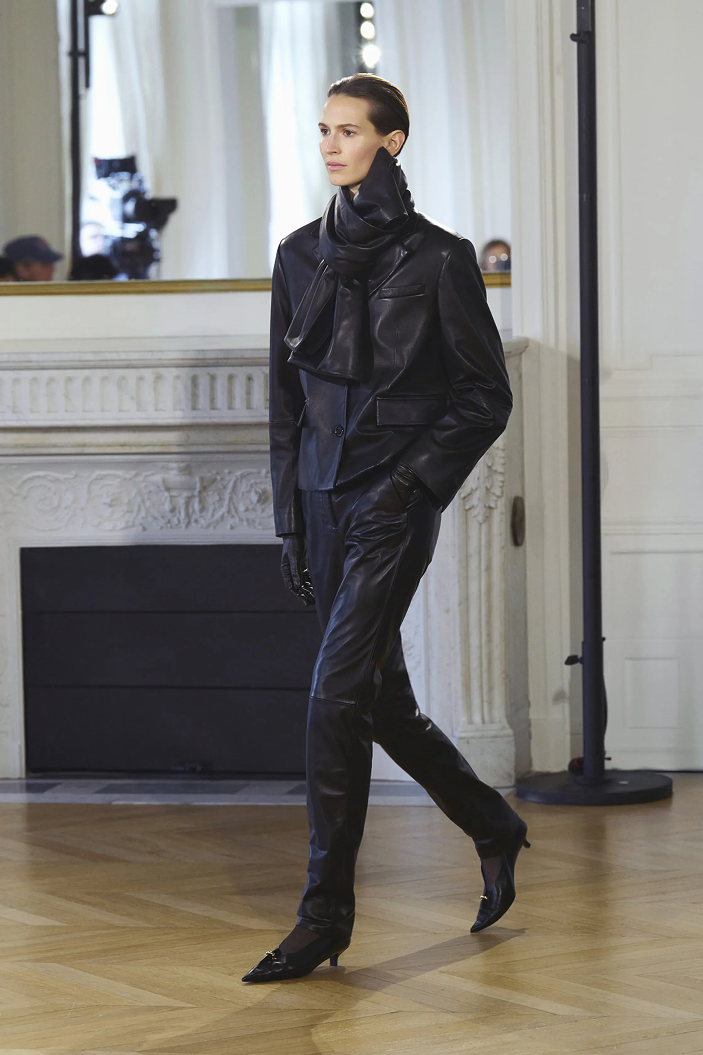 00009-toteme-fall-2026-ready-to-wear-credit-brand