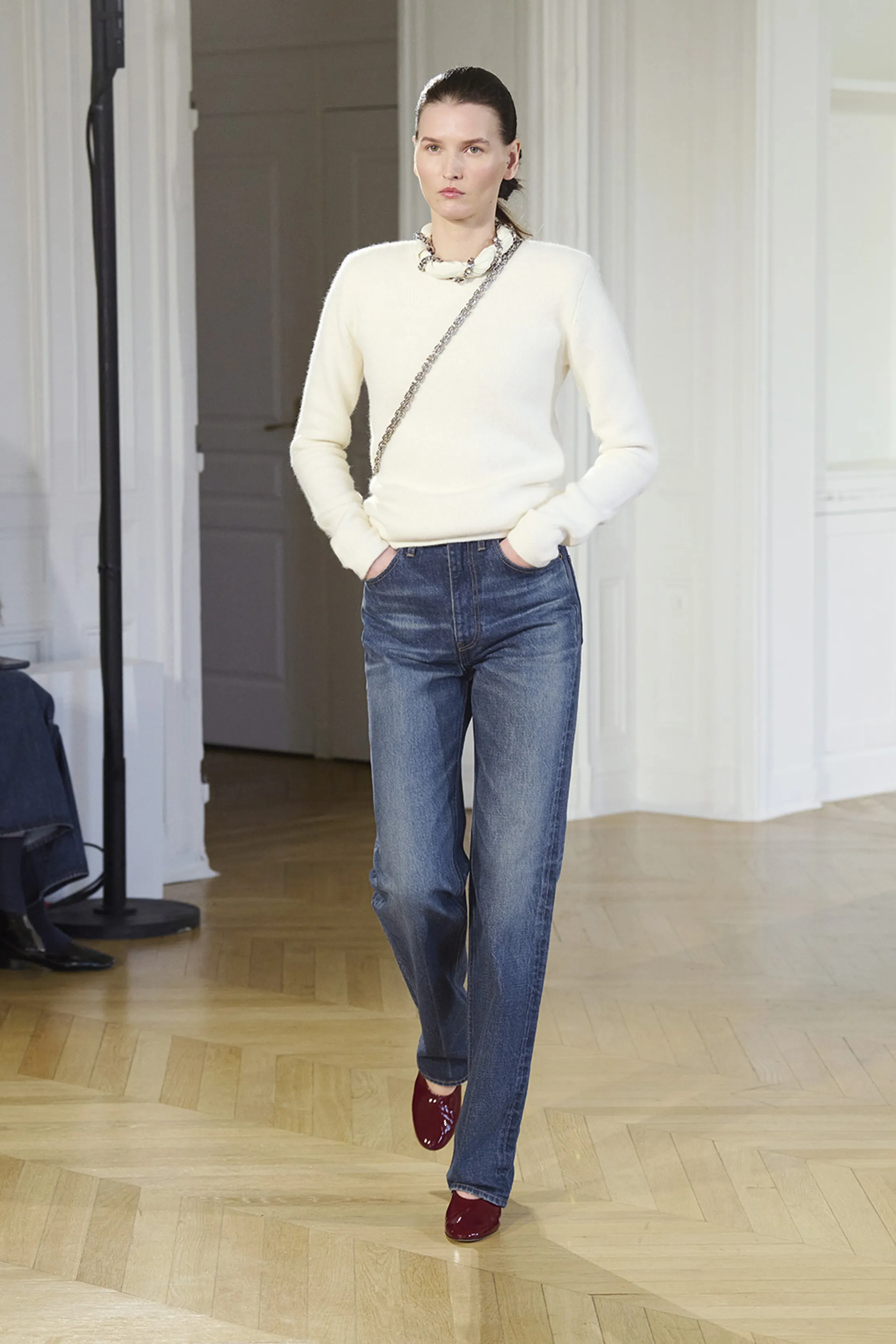 00016-toteme-fall-2026-ready-to-wear-credit-brand