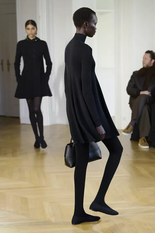 00003-toteme-fall-2026-ready-to-wear-credit-brand